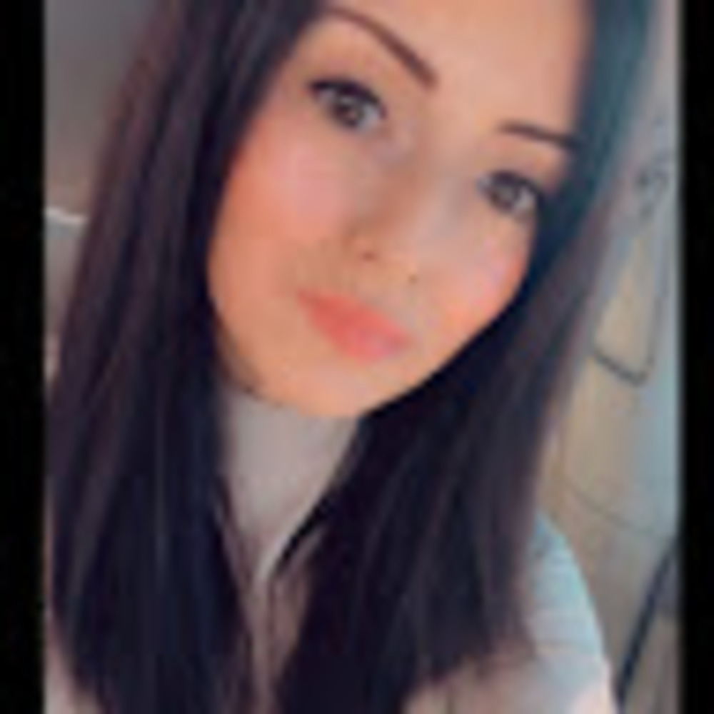 Meet your Posher, Cassie